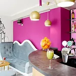 Ibis Styles Stare