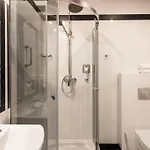 Ibis Styles Stare