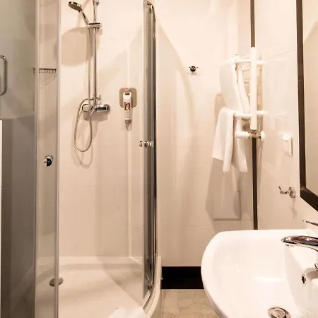 Отель Ibis Styles Stare 3*