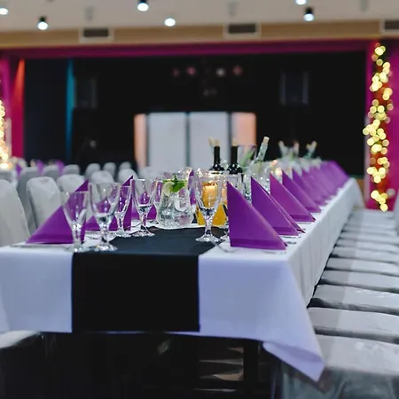 Ibis Styles Stare Hnězdno