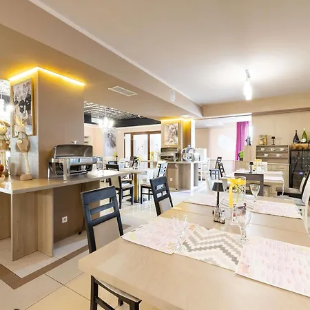 Ibis Styles Stare